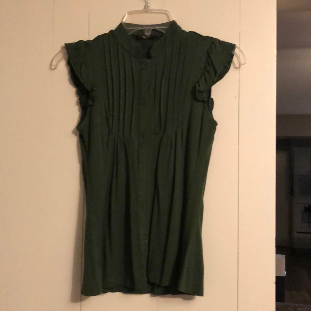 Dark green sleeveless Ming Suit tuxedo style shirt
